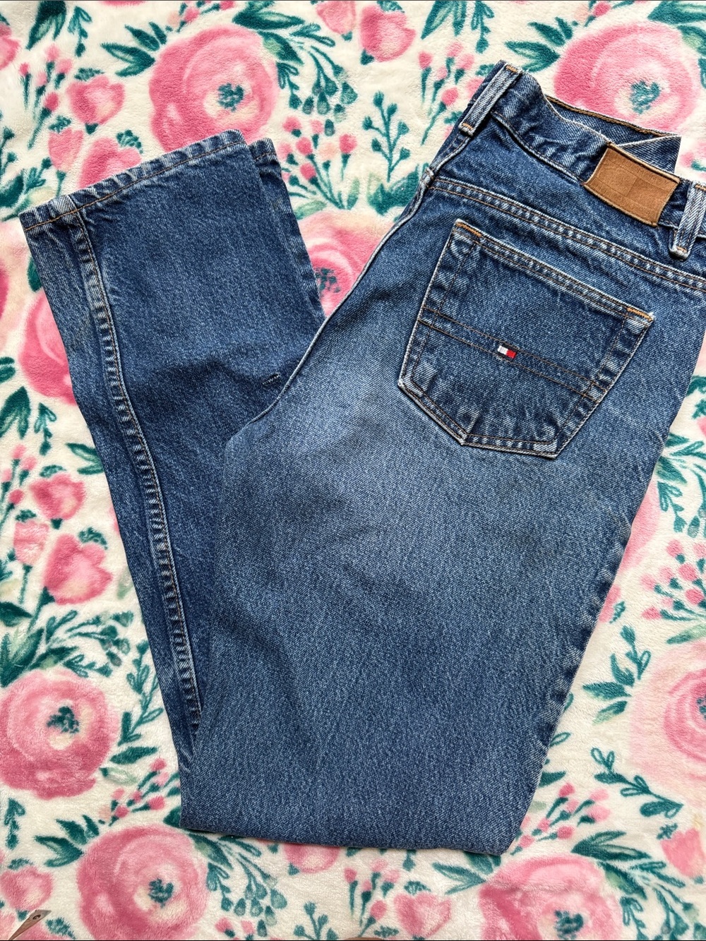 Tommy Hilfiger Men's Relaxed Blue Denim Jeans